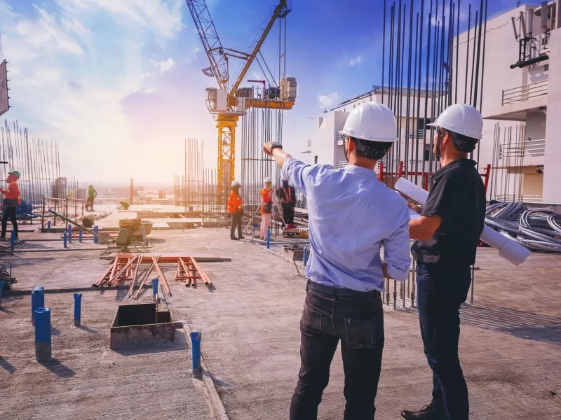 Empresas de construcci&oacute;n lanzan promociones y financiamiento para contrarrestar la crisis