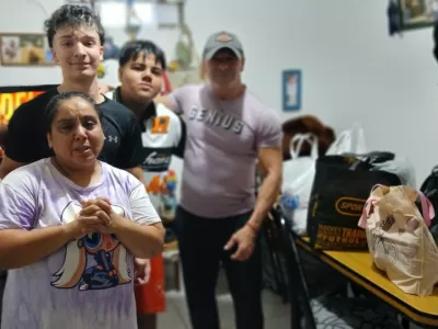 Cu&aacute;ndo el estado se borra, un profe de Quilmes sale a dar pelea contra el hambre